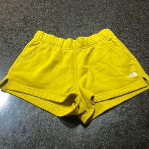 Women’s cozy athletic shirt. Size small